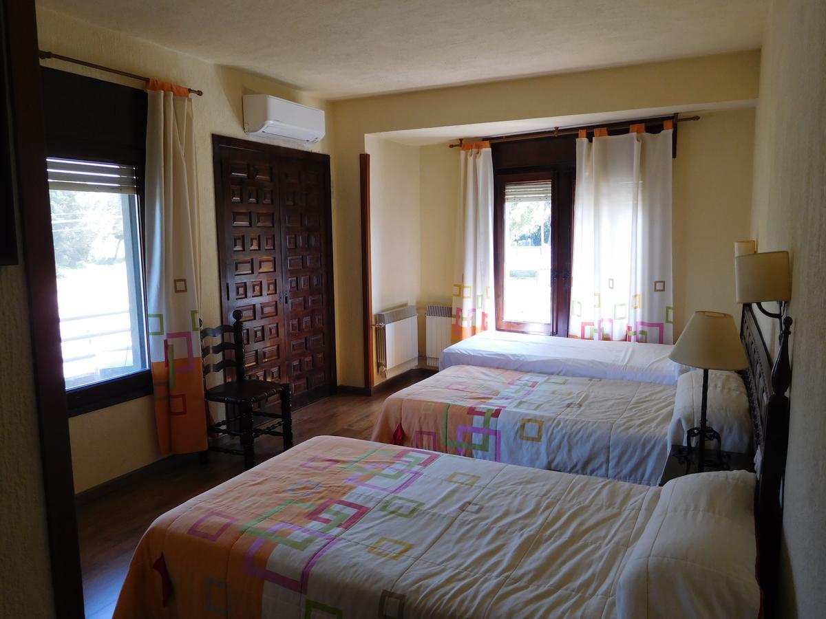 Hotel Restaurante Las Galias Zuera Kültér fotó