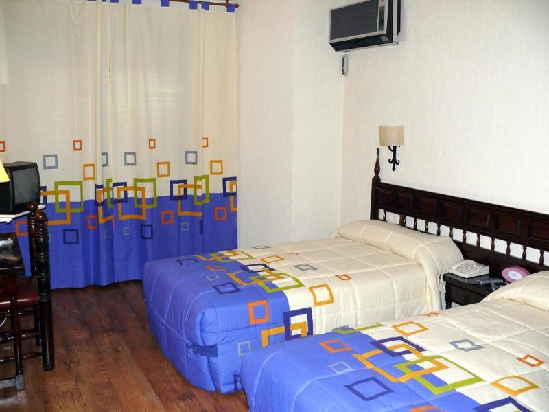Hotel Restaurante Las Galias Zuera Szoba fotó
